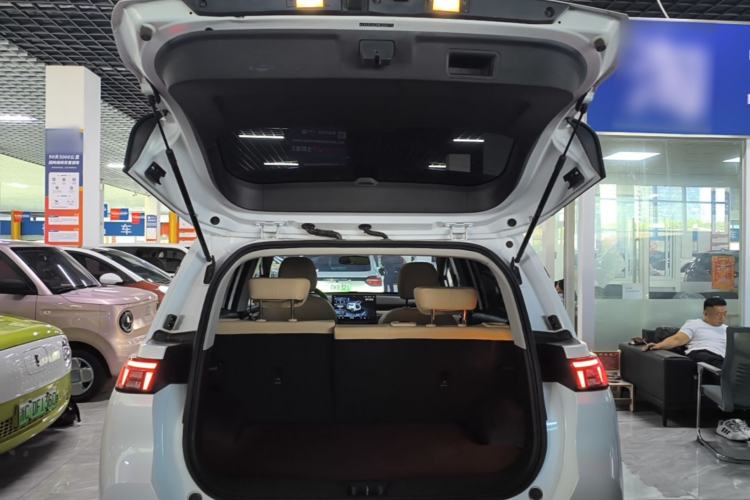Used AION Y 2021 70 Intelligent Dynamic Edition Trunk