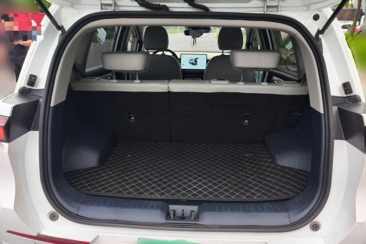 Used AION Y 2021 70 Tech Vitality Edition Trunk