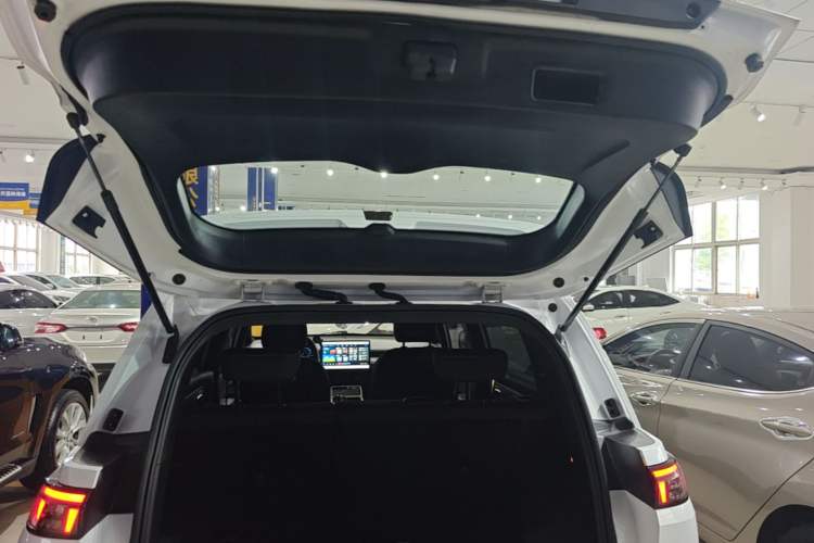 Used AION Y 2021 70 Enjoy Edition Trunk