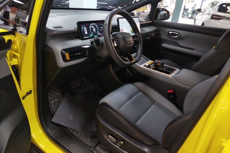 Used AION Y 2021 70 Enjoyment Tech Edition Driver Seat