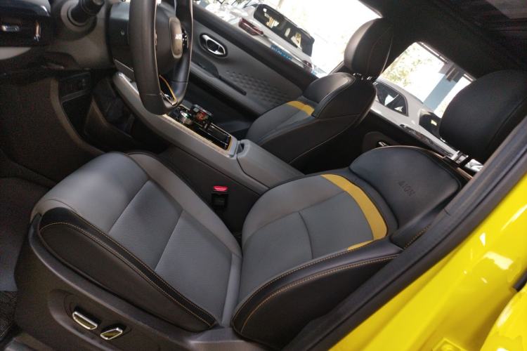 Used AION Y 2021 70 Enjoyment Tech Edition Left Front Seat