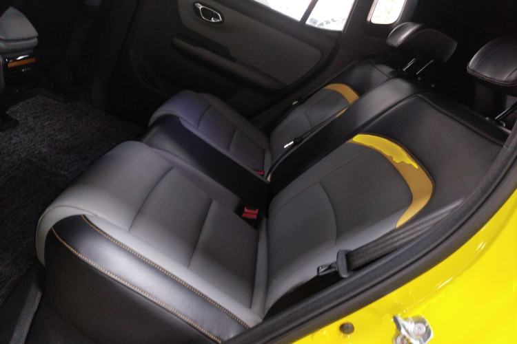 Used AION Y 2021 70 Enjoyment Tech Edition Left Rear Seat