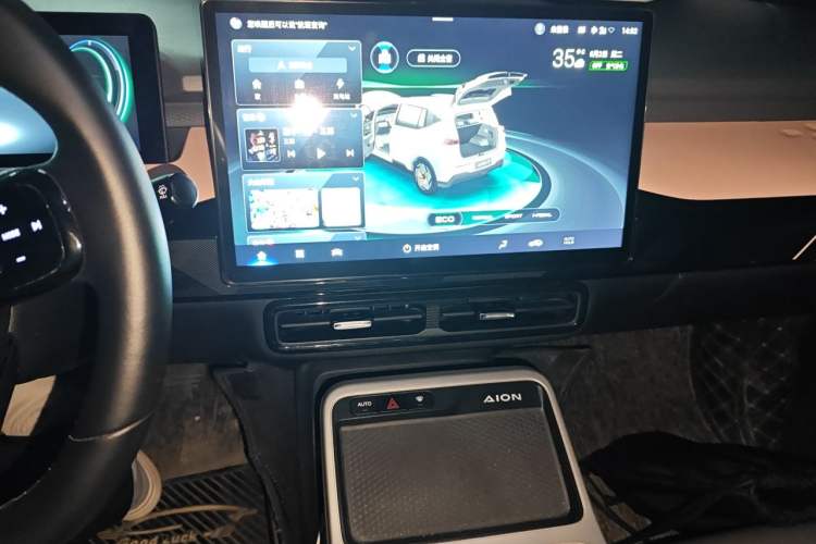 Used AION Y 2022 70 Intelligent Edition Lithium Iron Phosphate Audio And AC Panel