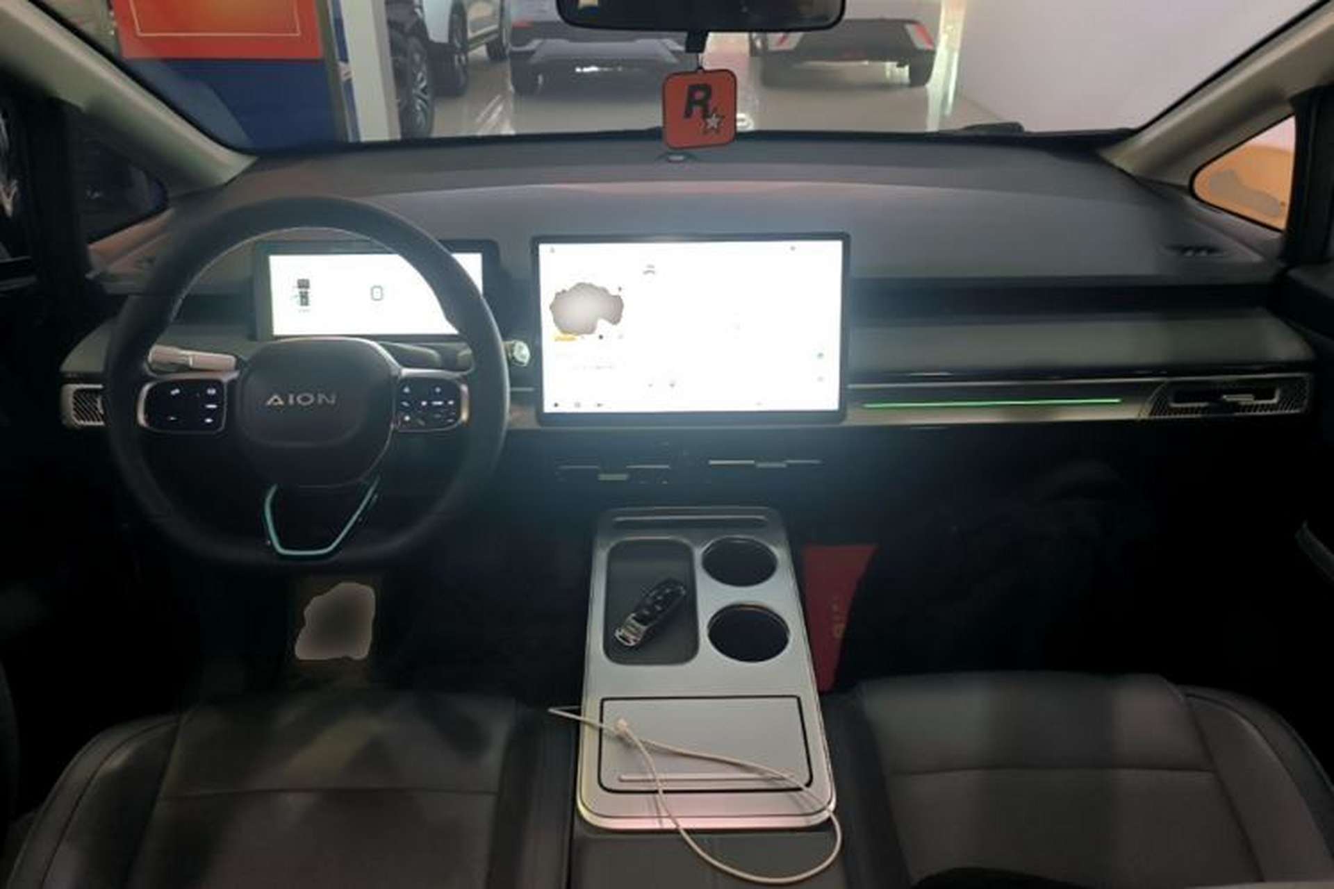 Used AION Y 2022 Plus 70 Smart Edition Center Console
