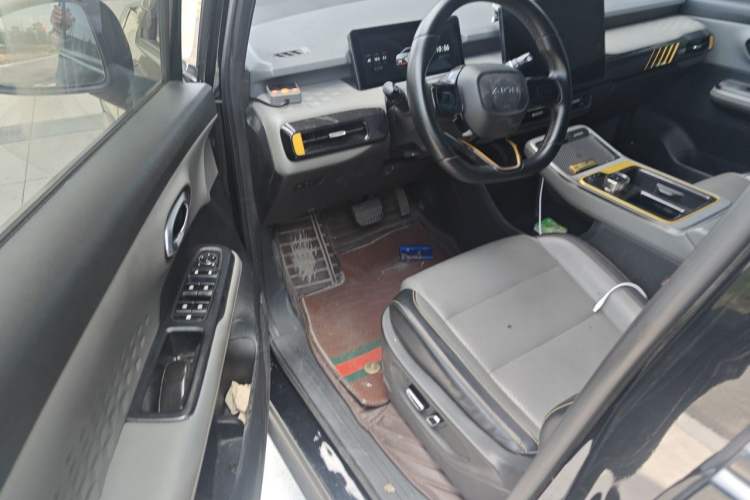 Used AION Y 2022 70 Intelligent Edition Lithium Iron Phosphate Driver Seat