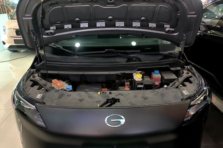 Used AION Y 2022 Plus 70 Smart Edition Engine Bay