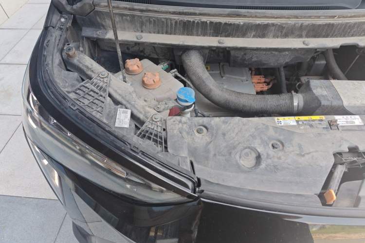 Used AION Y 2022 70 Intelligent Edition Lithium Iron Phosphate Engine Bay Right