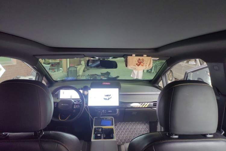 Used AION Y 2022 80 Ultra-Long Range Edition Headliner