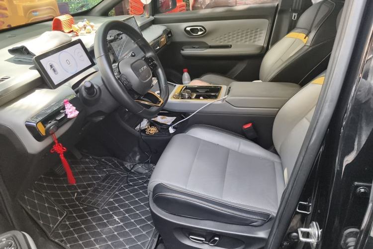 Used AION Y 2022 70 Intelligent Edition Lithium Iron Phosphate Left Front Seat