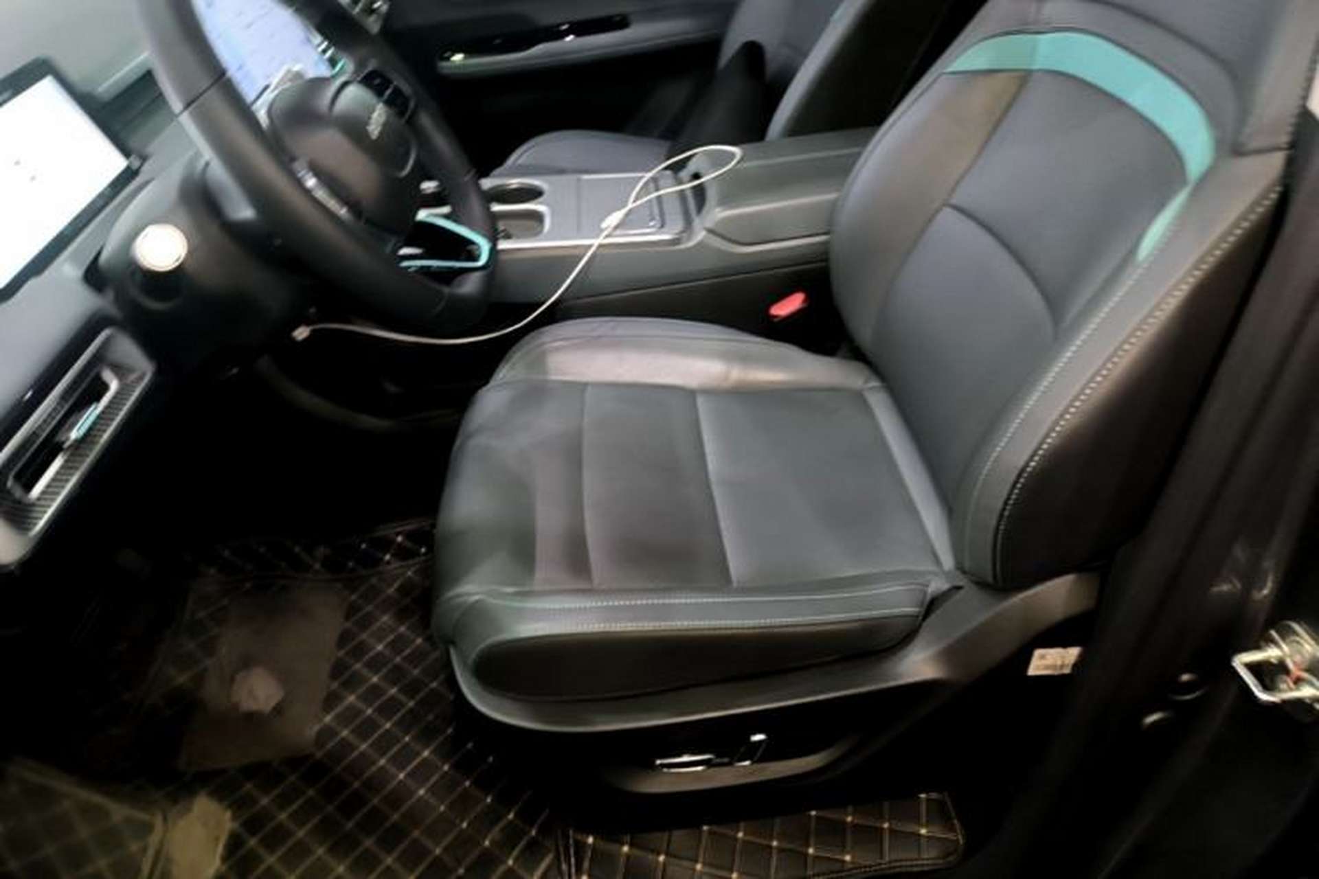 Used AION Y 2022 Plus 70 Smart Edition Left Front Seat