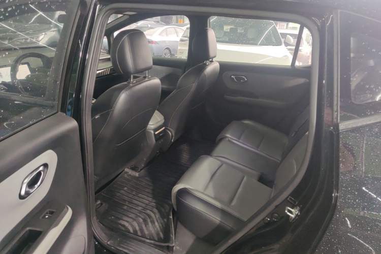 Used AION Y 2022 70 Intelligent Edition Lithium Iron Phosphate Left Rear Seat