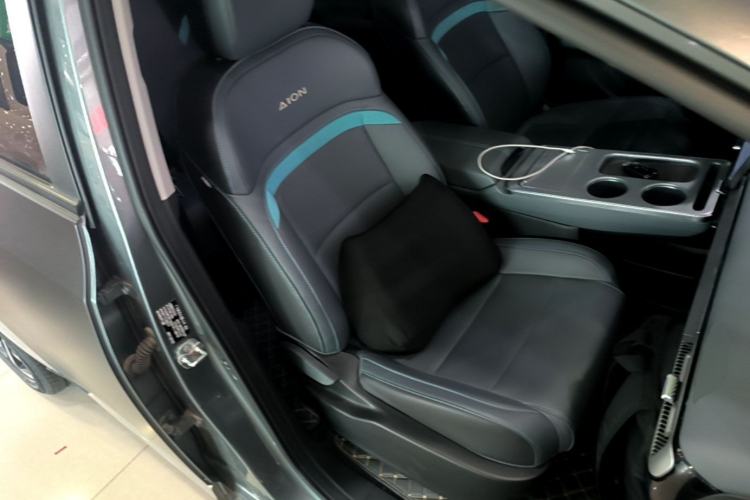 Used AION Y 2022 Plus 70 Smart Edition Right Front Seat