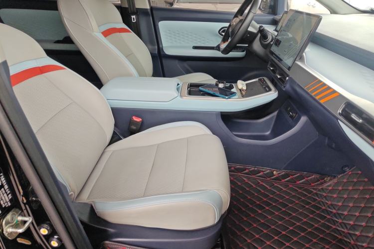 Used AION Y 2022 70 Enjoyment Edition Ternary Lithium Right Front Seat