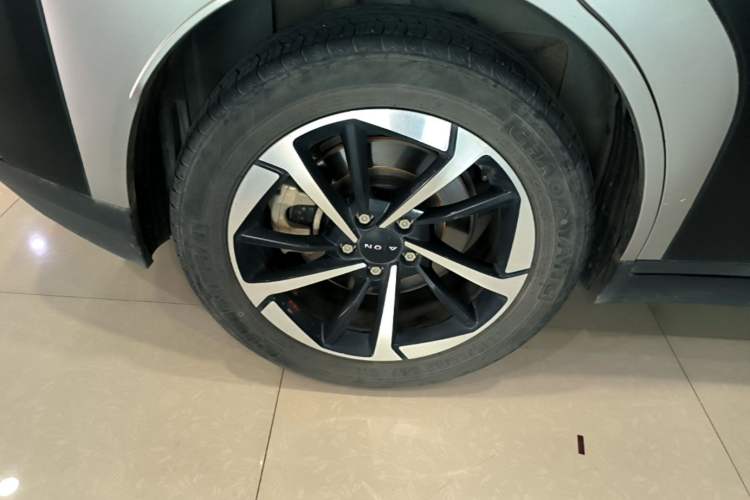 Used AION Y 2022 Plus 70 Smart Edition Right Rear Wheel Hub