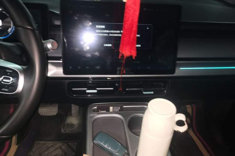 Used AION Y 2022 Plus 70 Tech Edition Audio And AC Panel