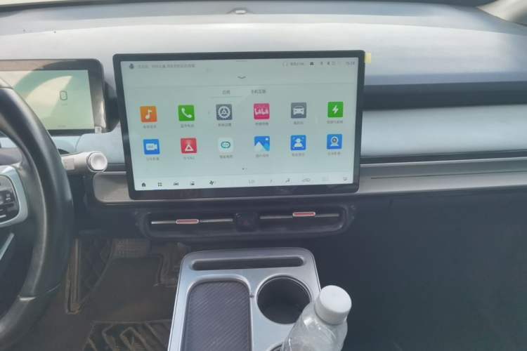 Used AION Y 2022 Plus 70 Tech Edition Audio And AC Panel