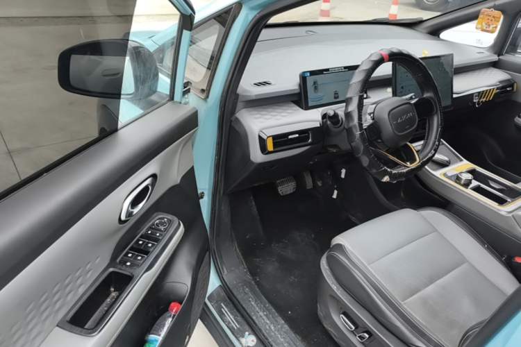 Used AION Y 2022 70 Intelligent Edition Lithium Iron Phosphate Driver Seat