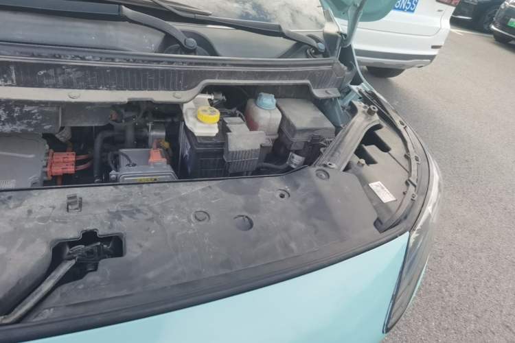 Used AION Y 2022 Plus 70 Tech Edition Engine Bay Left