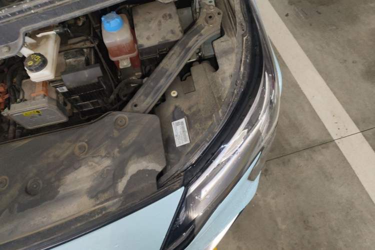 Used AION Y 2022 Plus 70 Smart Edition Engine Bay Left