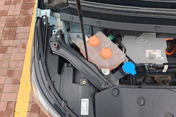Used AION Y 2022 Plus 70 Smart Edition Engine Bay Right