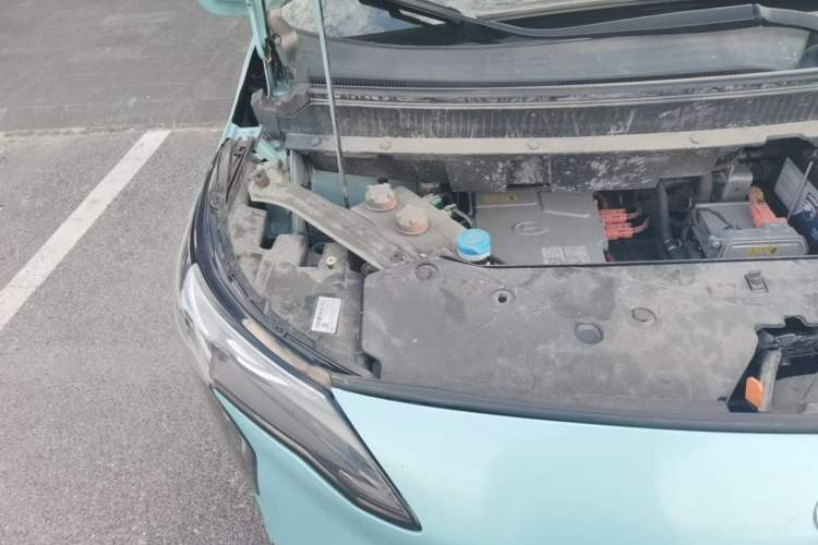 Used AION Y 2022 Plus 70 Tech Edition Engine Bay Right