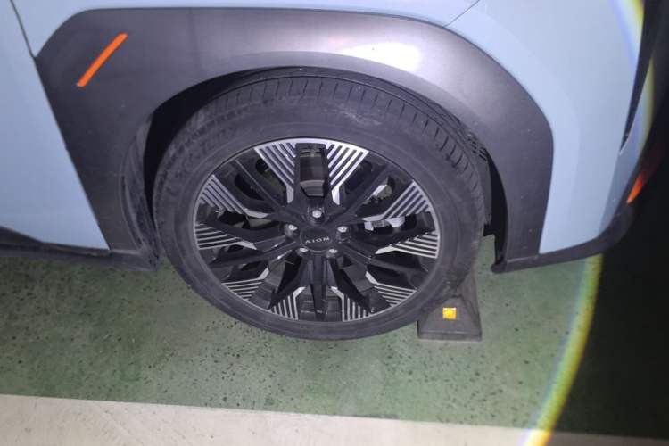 Used AION Y 2022 70 Tech Edition Lithium Iron Phosphate Exterior 1