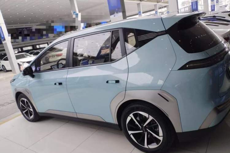 Used AION Y 2022 Plus 80 Smart Edition Exterior 4