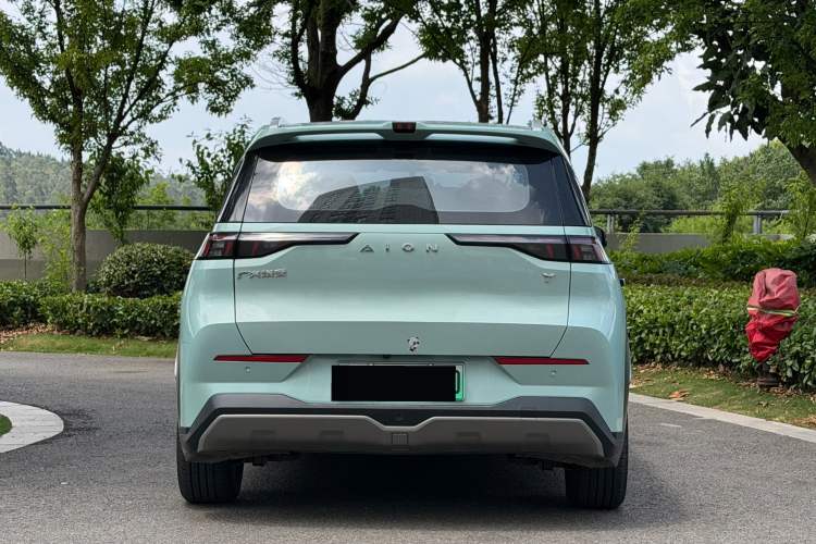 Used AION Y 2022 70 Intelligent Edition Lithium Iron Phosphate Exterior 4