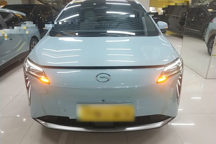 Used AION Y 2022 Plus 70 Tech Edition Front