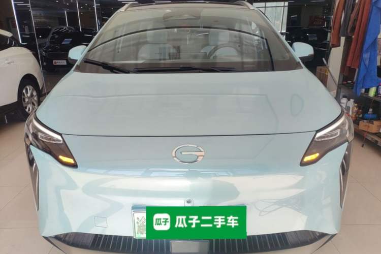 Used AION Y 2022 Plus 70 Tech Edition Front