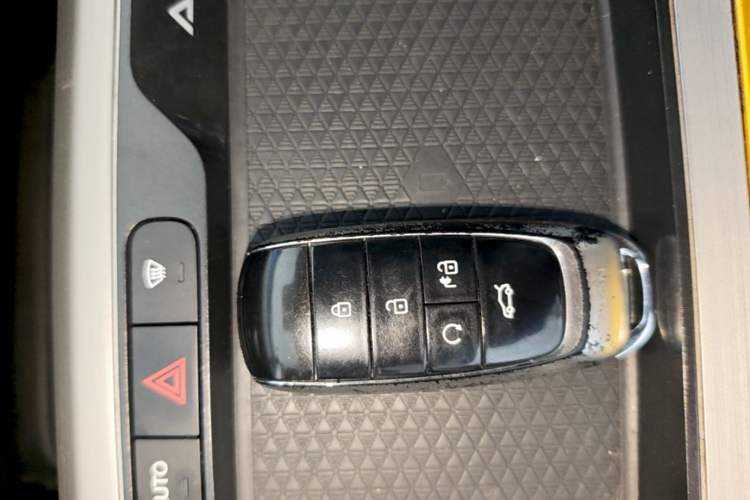 Used AION Y 2022 70 Intelligent Edition Lithium Iron Phosphate Interior 1