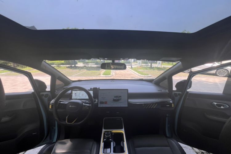 Used AION Y 2022 70 Intelligent Edition Lithium Iron Phosphate Interior 2