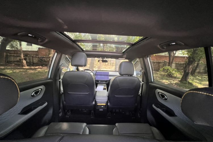 Used AION Y 2022 70 Intelligent Edition Lithium Iron Phosphate Interior 3