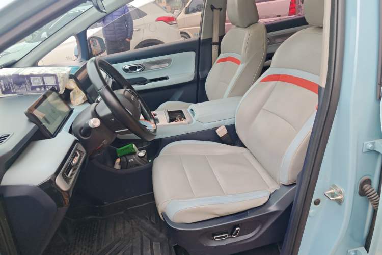 Used AION Y 2022 Plus 70 Smart Edition Left Front Seat