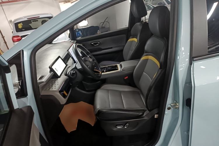 Used AION Y 2022 70 Intelligent Edition Lithium Iron Phosphate Left Front Seat