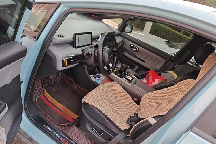 Used AION Y 2022 70 Tech Edition Lithium Iron Phosphate Left Front Seat