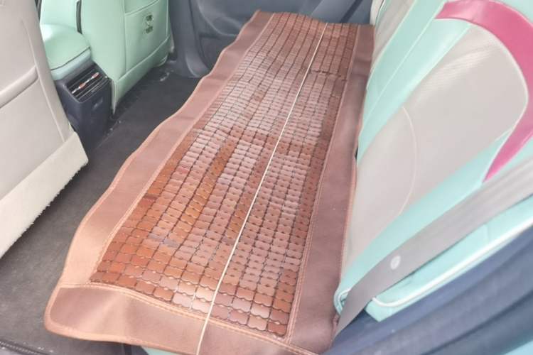 Used AION Y 2022 Plus 70 Tech Edition Left Rear Seat