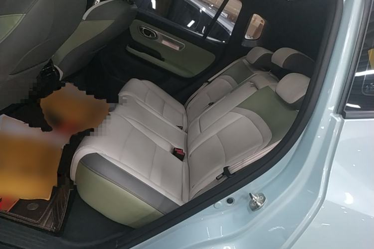 Used AION Y 2022 Plus 70 Tech Edition Left Rear Seat