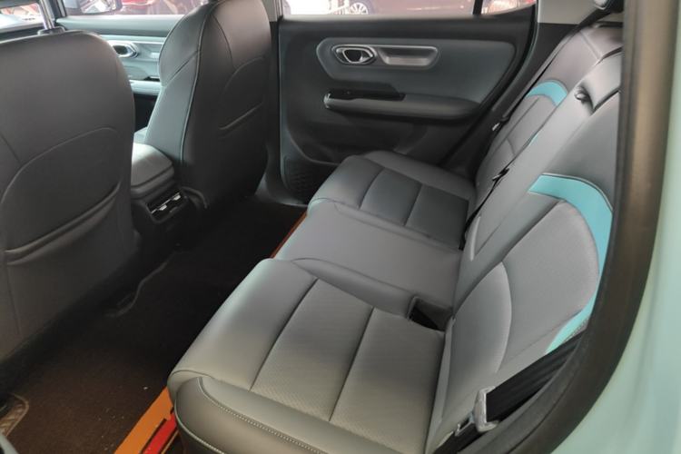 Used AION Y 2022 Plus 70 Tech Edition Left Rear Seat