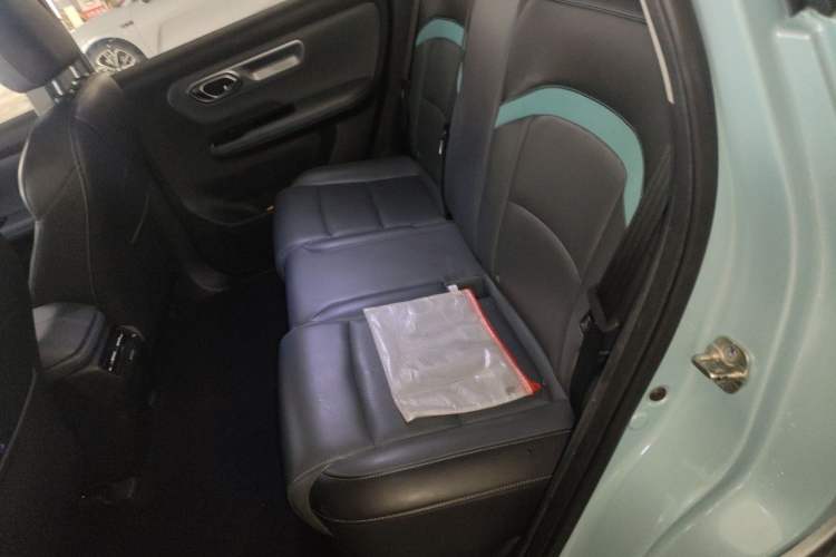 Used AION Y 2022 Plus 70 Smart Edition Left Rear Seat