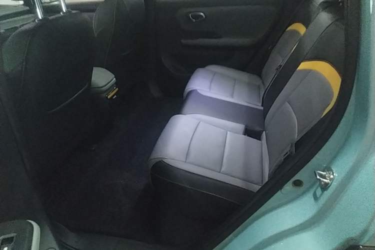 Used AION Y 2022 70 Intelligent Edition Lithium Iron Phosphate Left Rear Seat