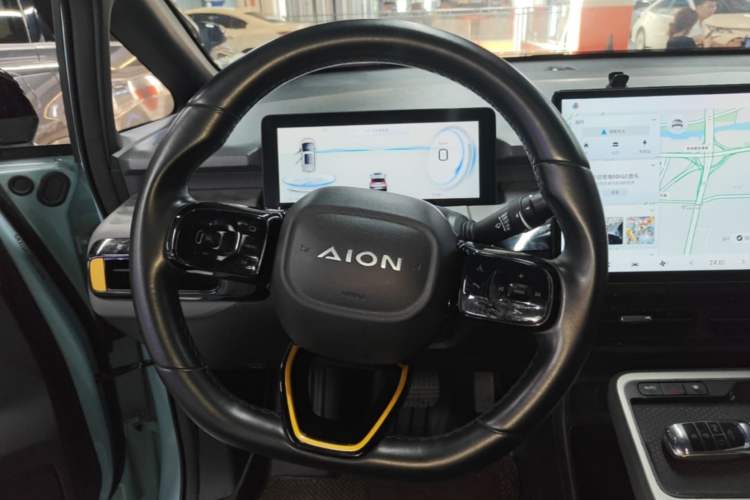 Used AION Y 2022 70 Intelligent Edition Lithium Iron Phosphate Steering Wheel