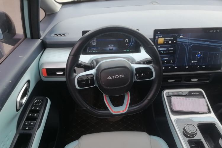 Used AION Y 2022 70 Intelligent Edition Lithium Iron Phosphate Steering Wheel