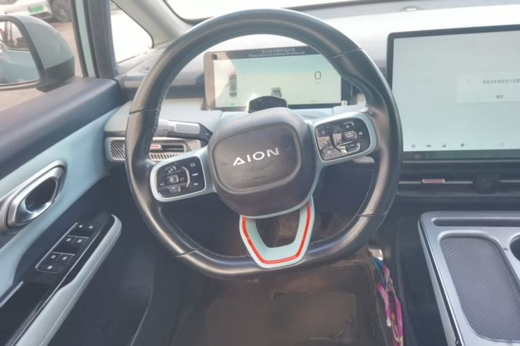 Used AION Y 2022 Plus 70 Tech Edition Steering Wheel
