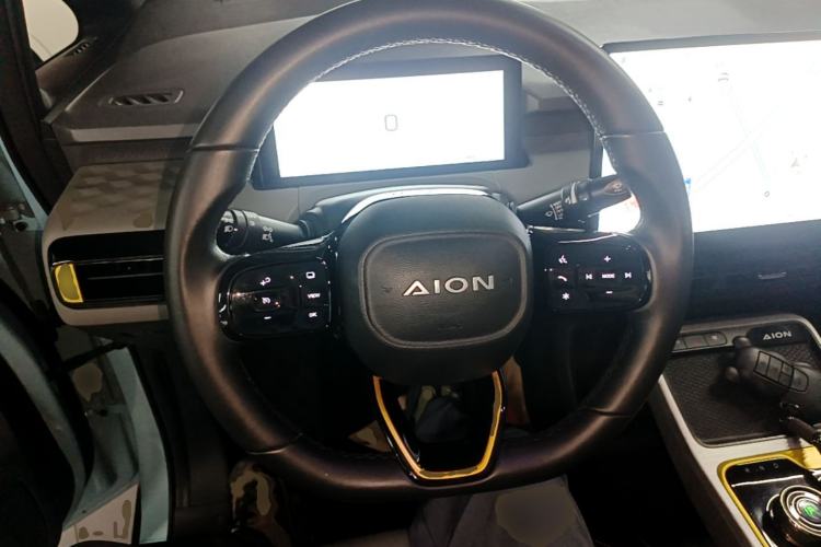 Used AION Y 2022 70 Intelligent Edition Lithium Iron Phosphate Steering Wheel