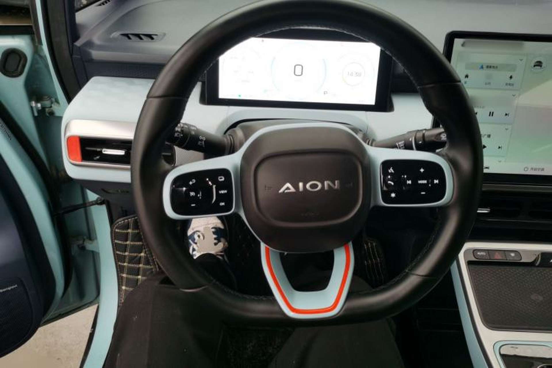 Used AION Y 2022 70 Intelligent Edition Lithium Iron Phosphate Steering Wheel