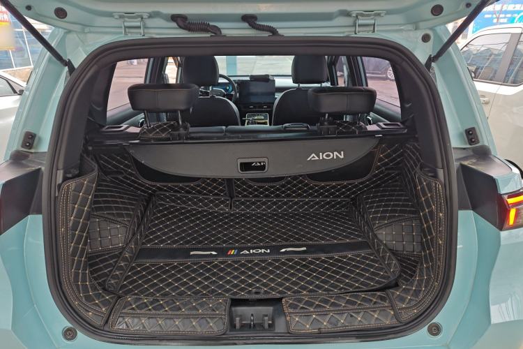 Used AION Y 2022 70 Intelligent Edition Lithium Iron Phosphate Trunk