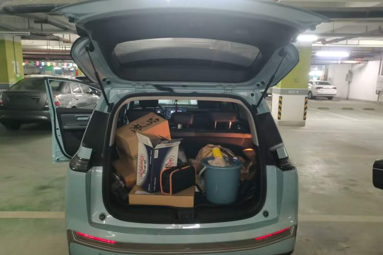 Used AION Y 2022 Plus 70 Tech Edition Trunk