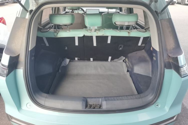 Used AION Y 2022 Plus 70 Tech Edition Trunk
