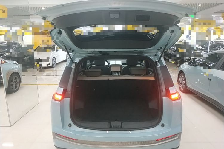 Used AION Y 2022 Plus 70 Tech Edition Trunk